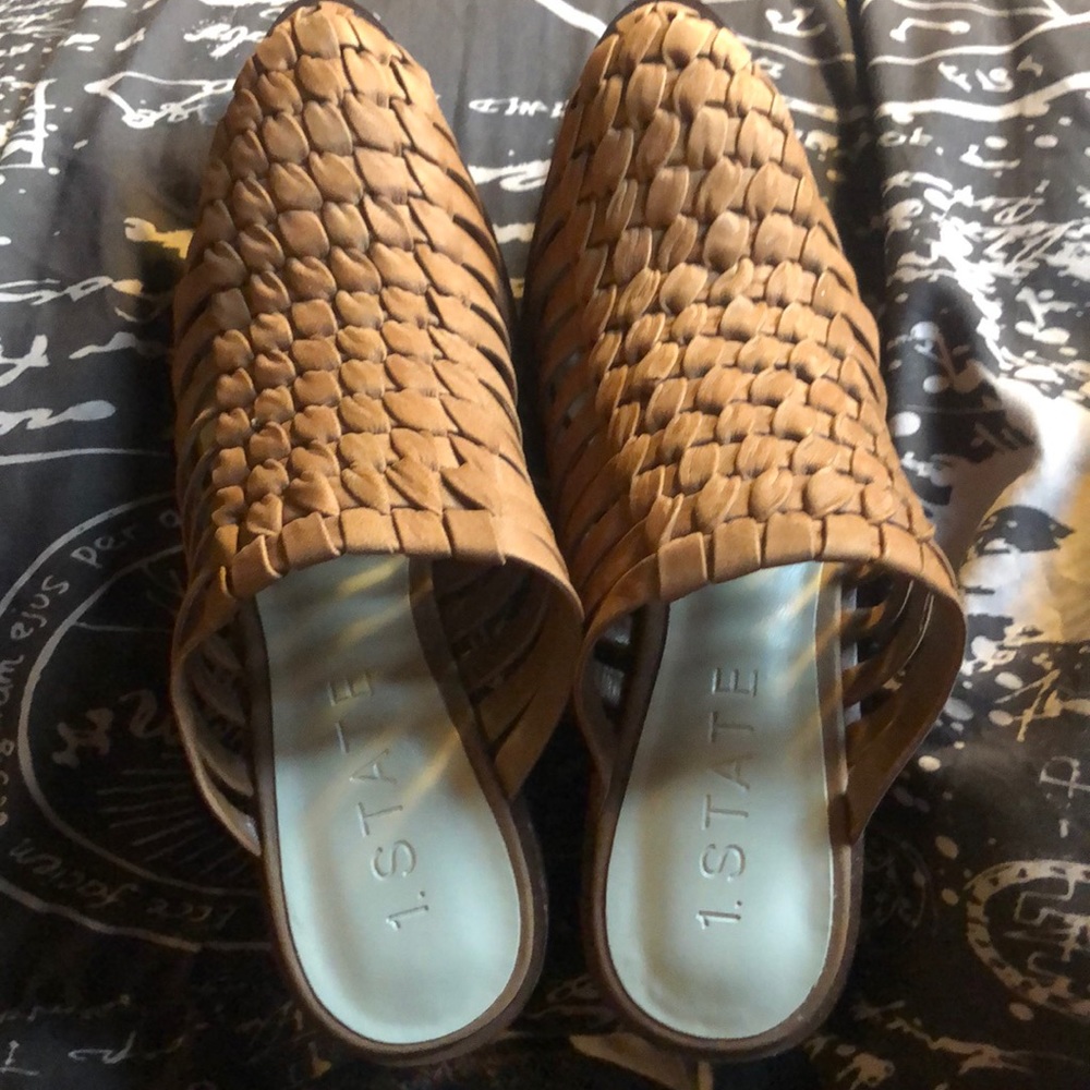 1 State Licha leather mules